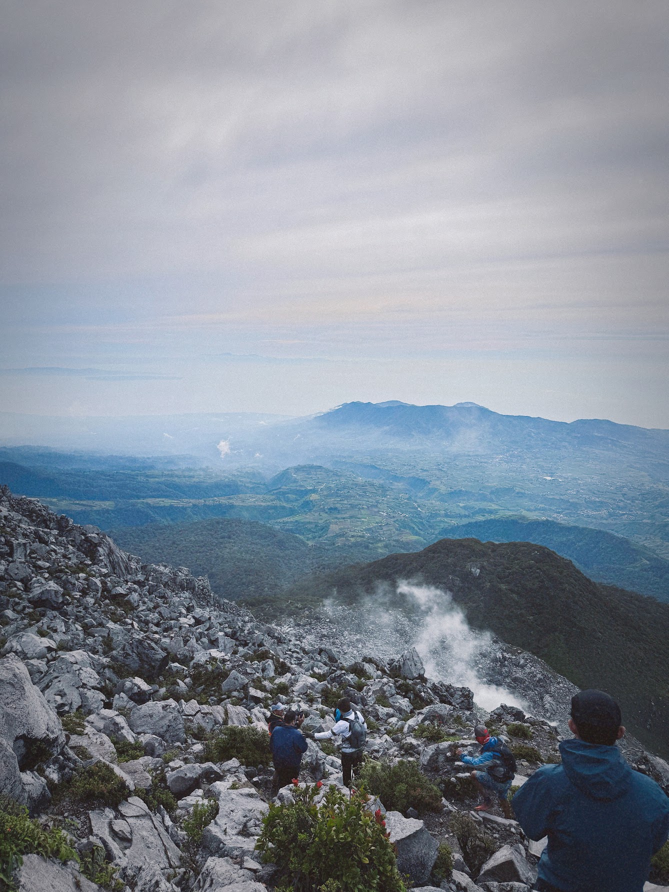 Scrambling the Foggy Boulder Face